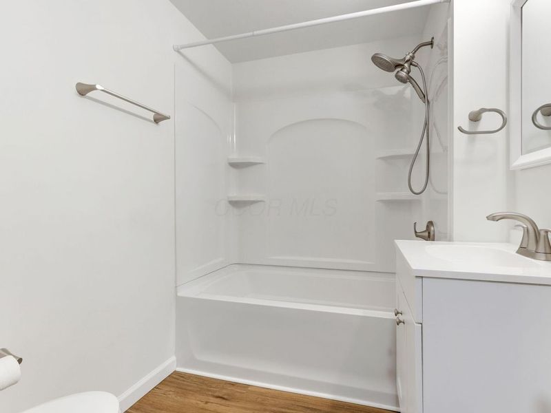 727 W Washington Street, Baltimore, OH 43105 Photo 21