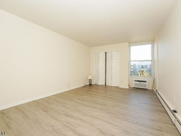 1 River Rd, Nutley, NJ 07110