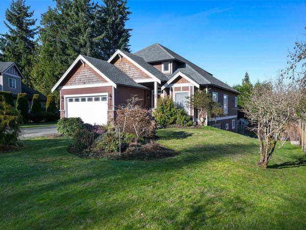 2510 Boompond Rd, Mill Bay, BC V8H 1H4