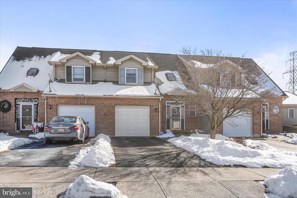 202 Stephanie Drive, Easton, PA 18045 Main Photo