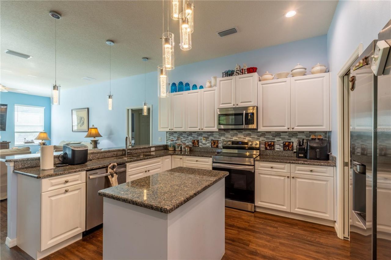 6416 18th Avenue E, Bradenton, FL 34208 Photo