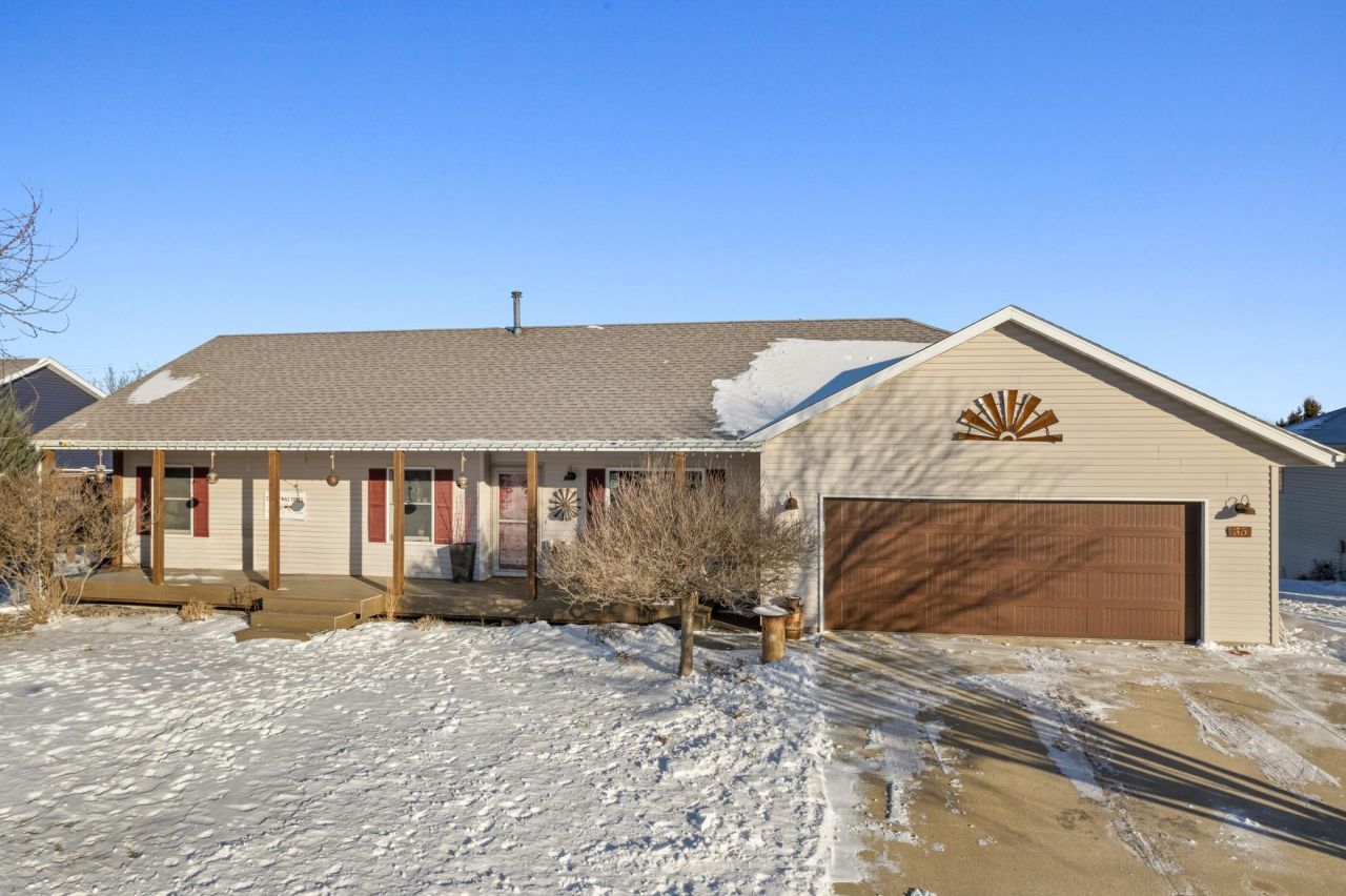 35 Ashley Lane, Elgin, MN 55932 Main Photo