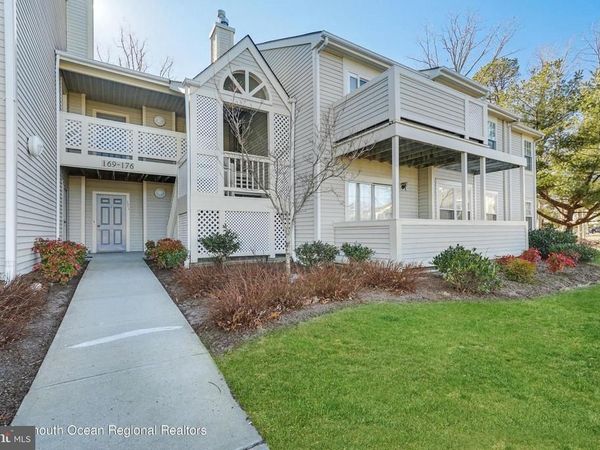 174 PINETREE COURT, HOWELL, NJ 07731