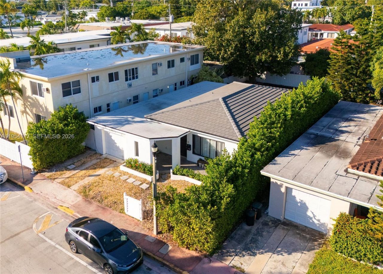 775 81st St, Miami Beach, FL 33141 Photo