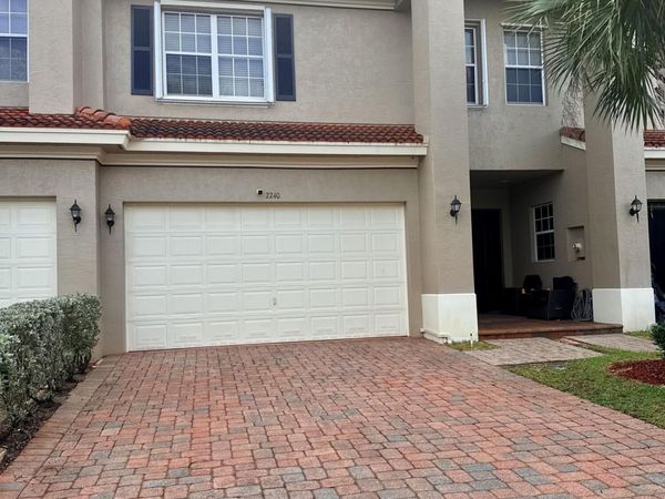 2240 Portsmouth Lane, Port Saint Lucie, FL 34953
