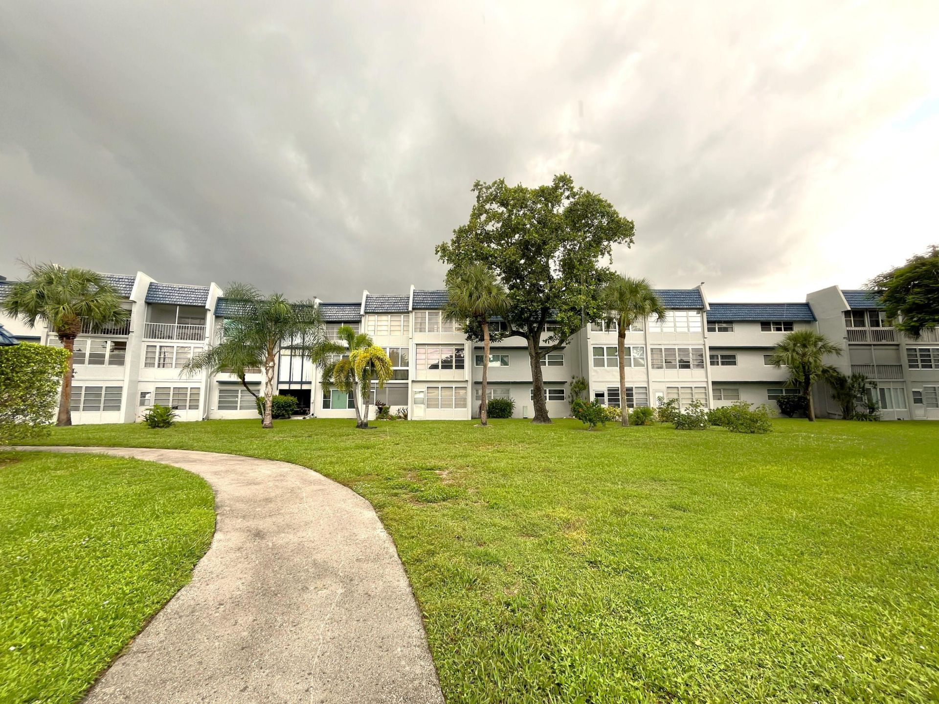 7837 Golf Circle Drive, Unit 206, Margate, FL 33063 Photo
