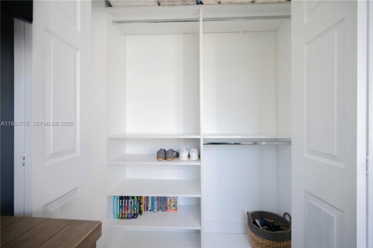 9725 NW 52nd St, Unit 215, Doral, FL 33178 Photo