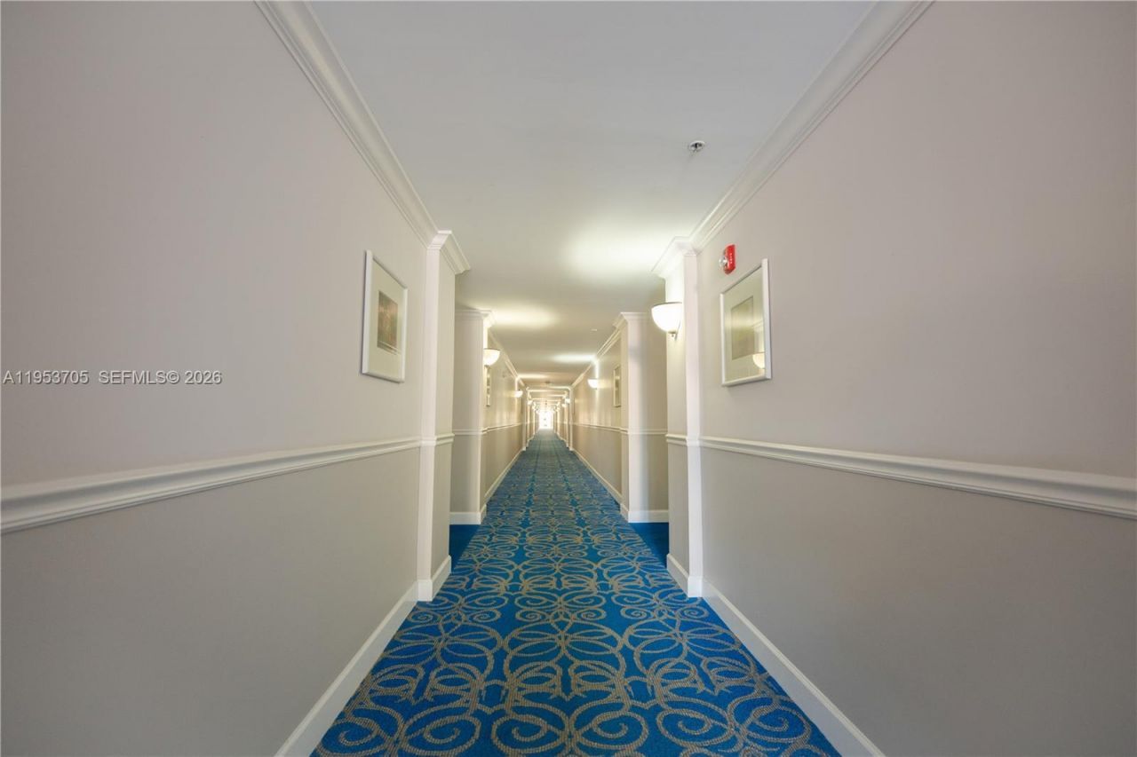 9725 NW 52nd St, Unit 215, Doral, FL 33178 Photo