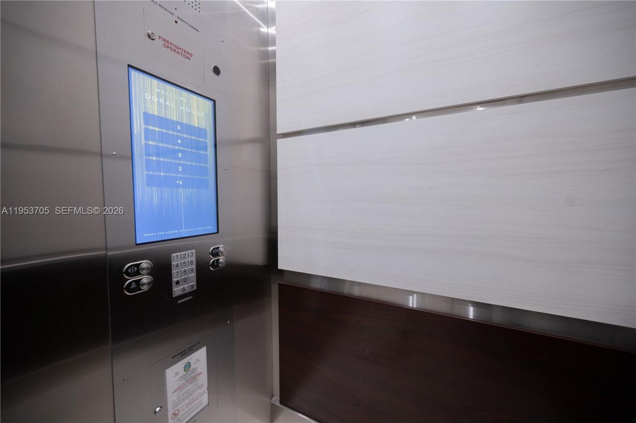 9725 NW 52nd St, Unit 215, Doral, FL 33178 Photo