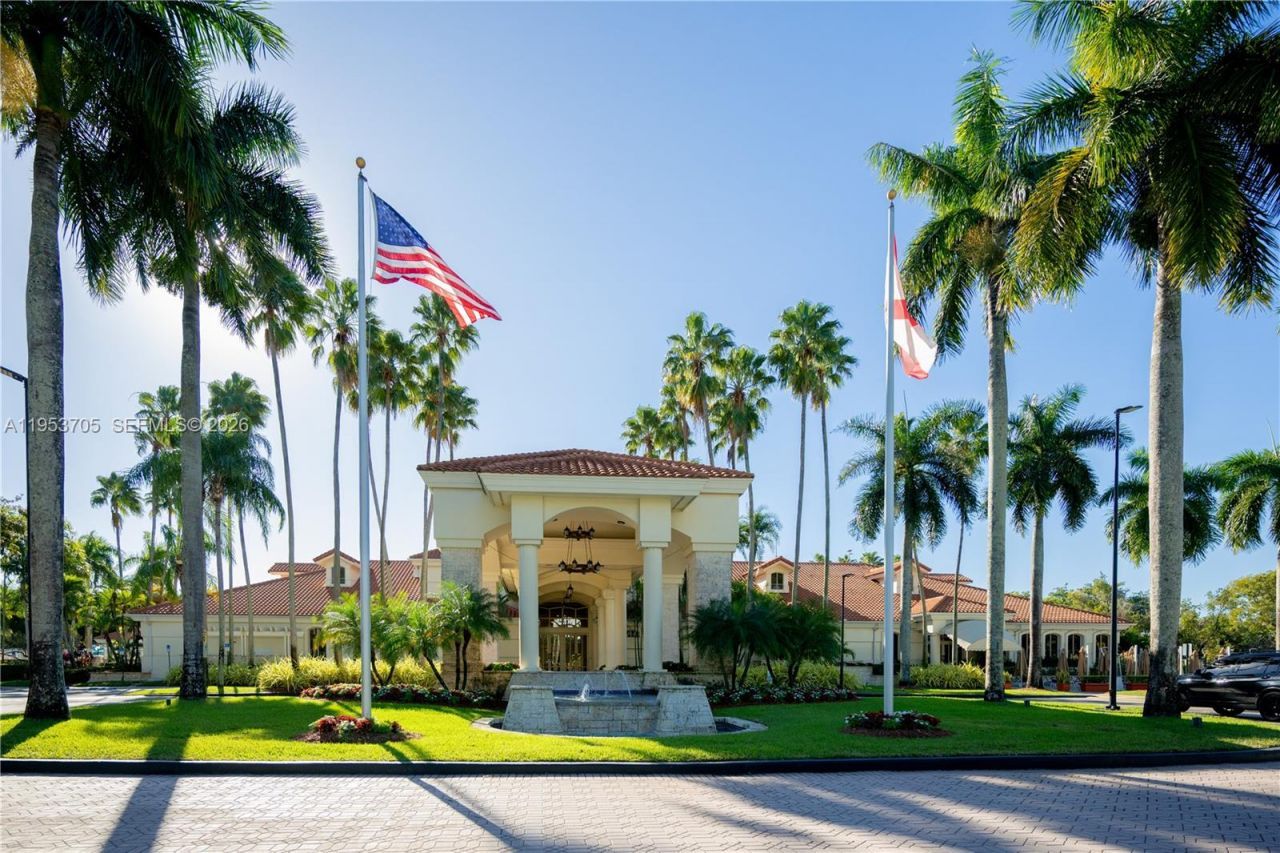 9725 NW 52nd St, Unit 215, Doral, FL 33178 Photo