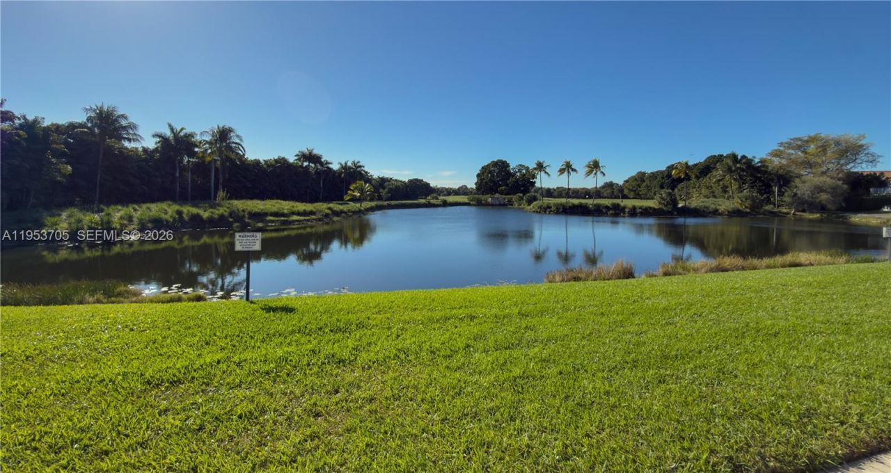 9725 NW 52nd St, Unit 215, Doral, FL 33178 Photo