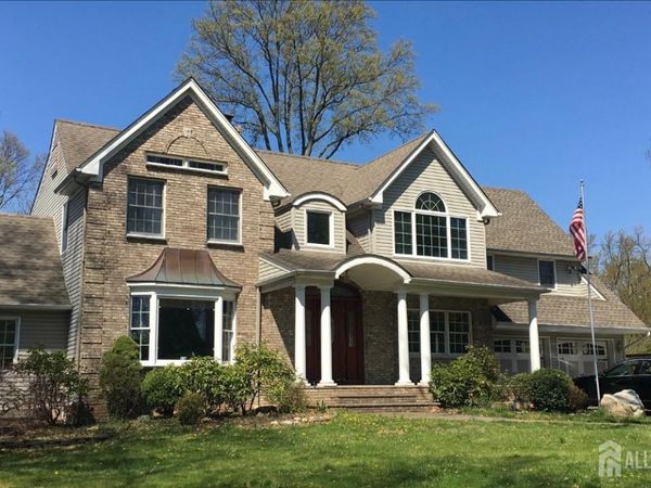 35 warwick Road, Colonia, NJ 07067