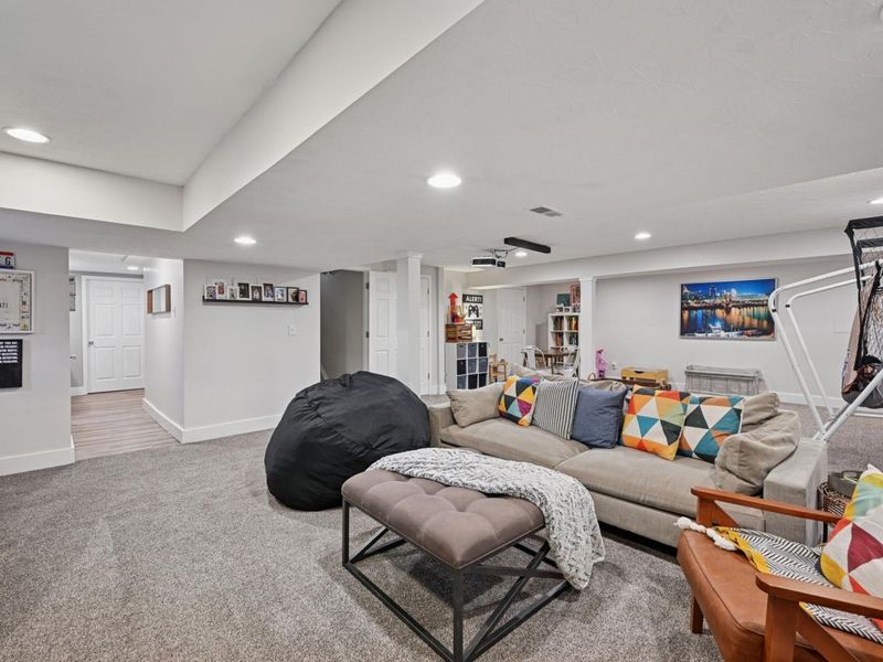 210 Meadow Creek Drive, Florence, KY 41042 Photo 25