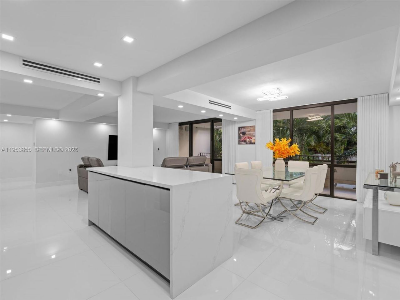 13953 Kendale Lakes Cir, Unit B205, Miami, FL 33183 Photo