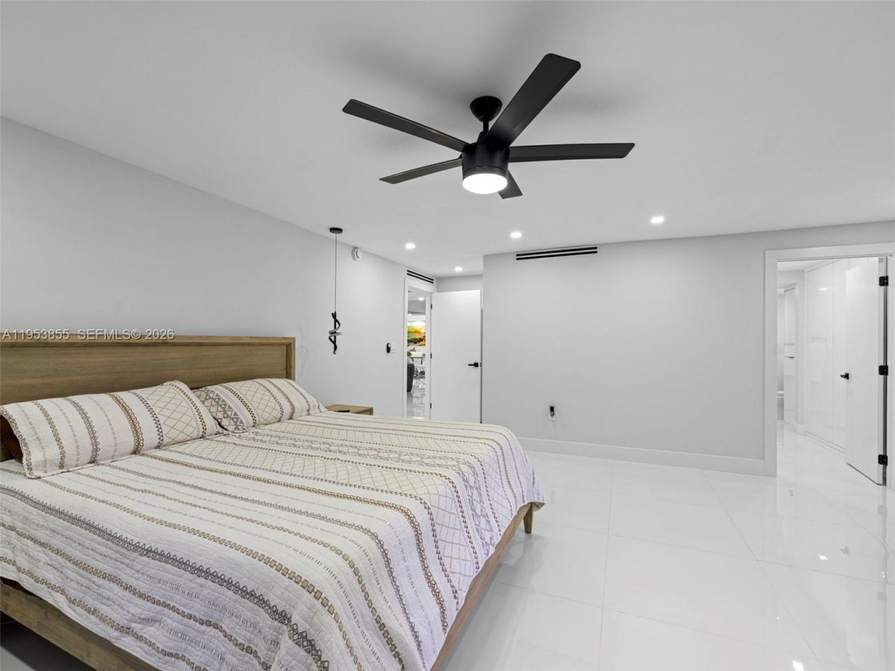 13953 Kendale Lakes Cir, Unit B205, Miami, FL 33183 Photo