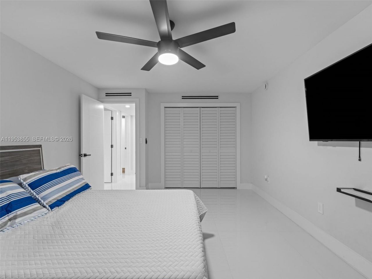 13953 Kendale Lakes Cir, Unit B205, Miami, FL 33183 Photo