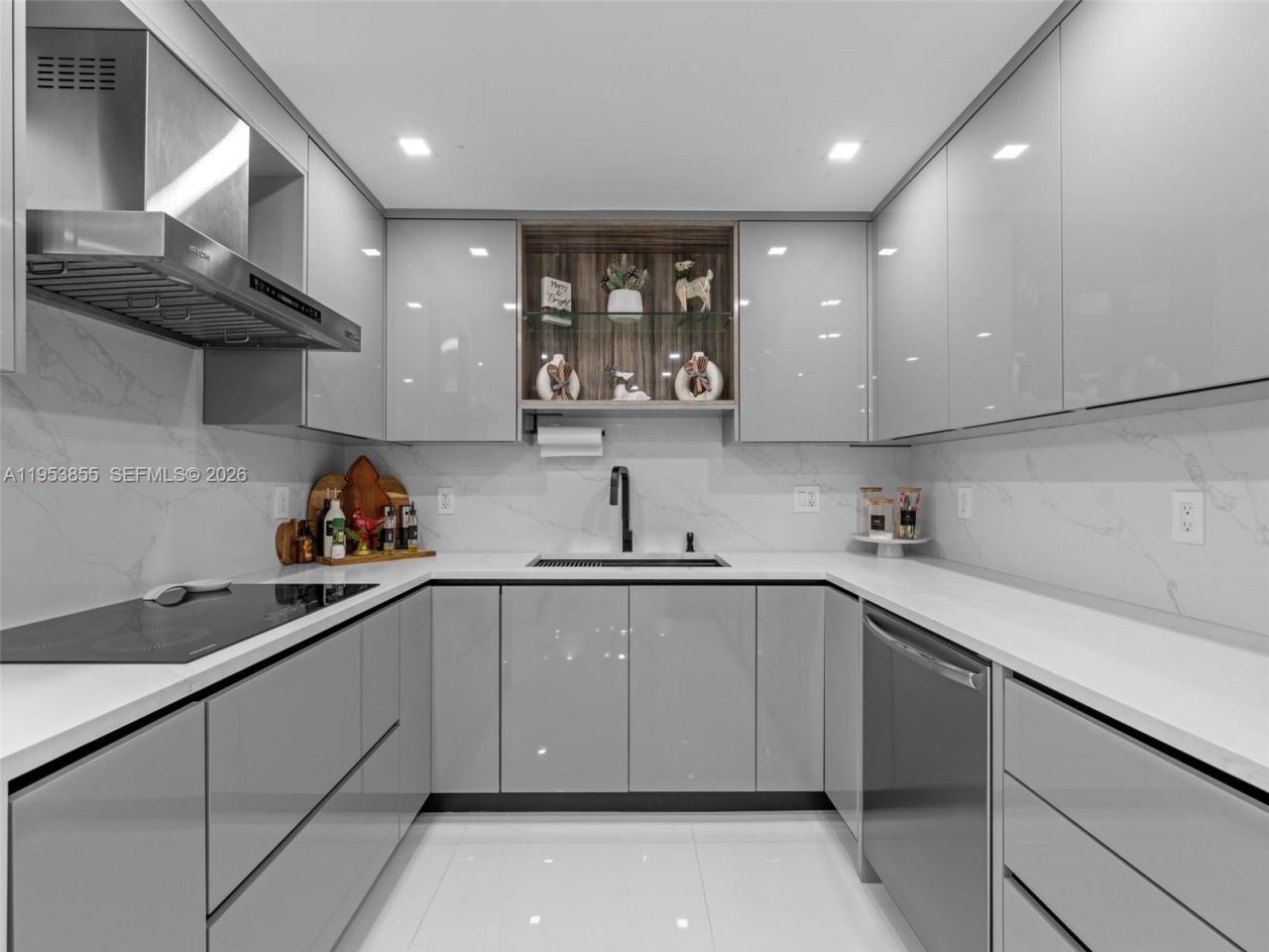 13953 Kendale Lakes Cir, Unit B205, Miami, FL 33183 Photo