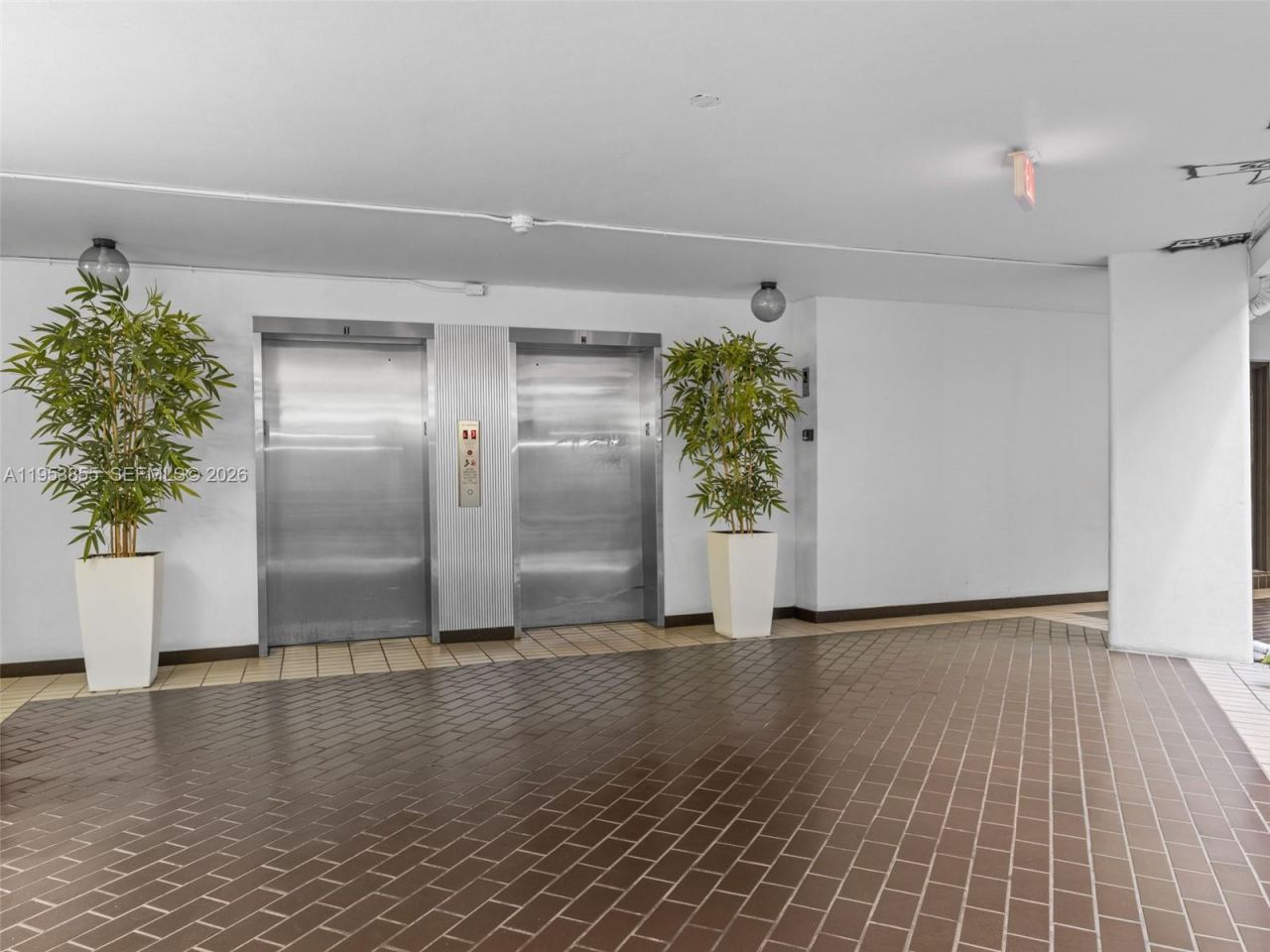 13953 Kendale Lakes Cir, Unit B205, Miami, FL 33183 Photo