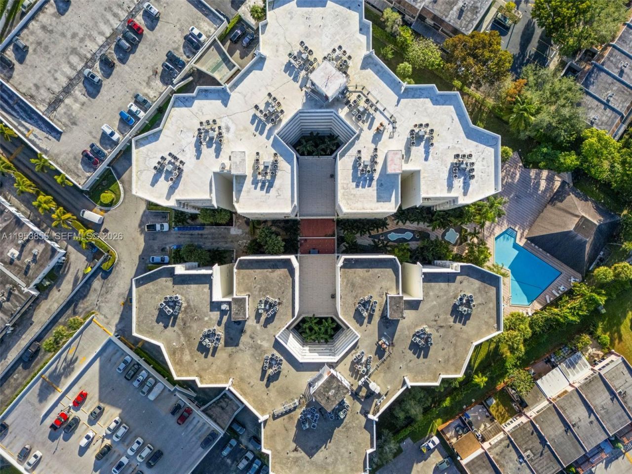 13953 Kendale Lakes Cir, Unit B205, Miami, FL 33183 Photo