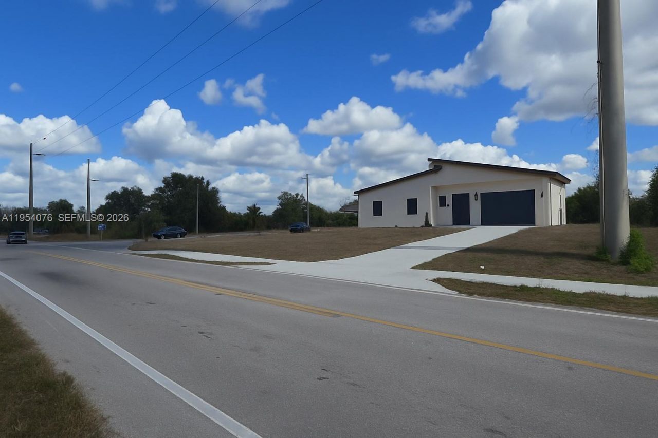 761 Bell Blvd , Lehigh Acres, FL 33974 Photo