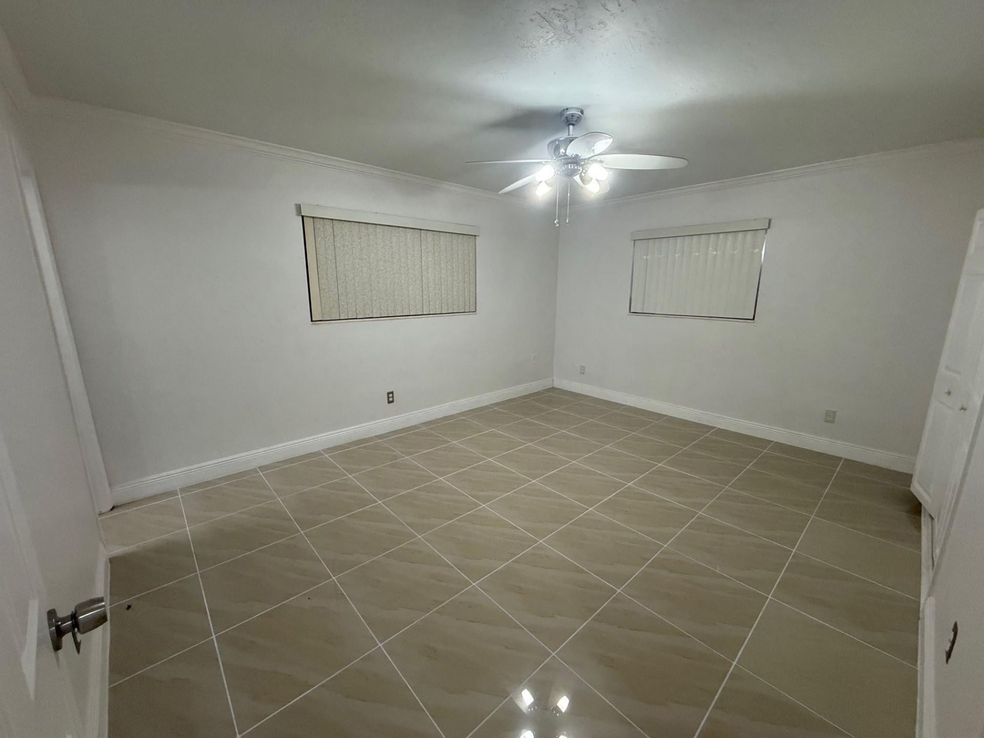 2070 NW 84th Terrace, Pembroke Pines, FL 33024 Photo