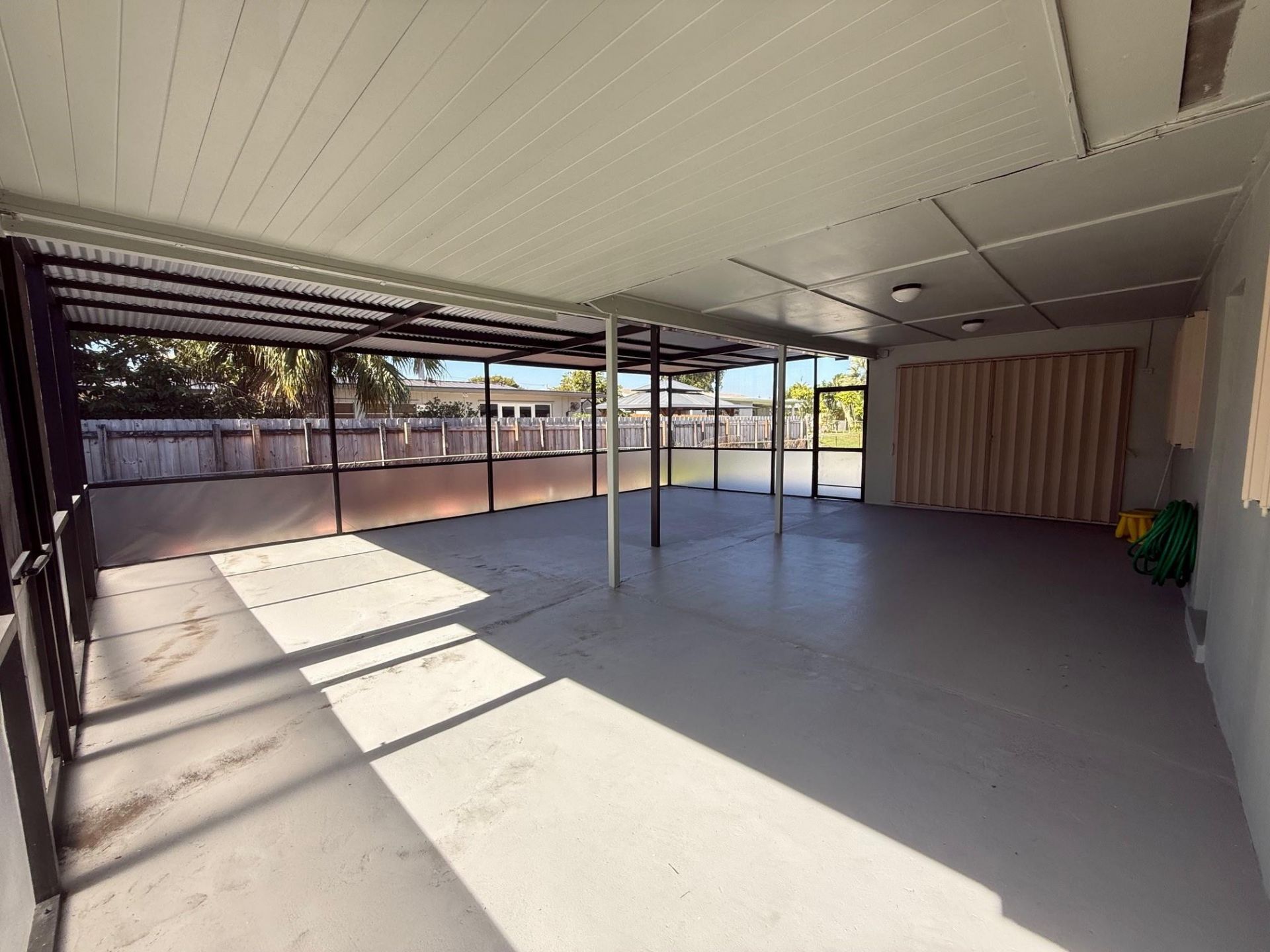 2070 NW 84th Terrace, Pembroke Pines, FL 33024 Photo