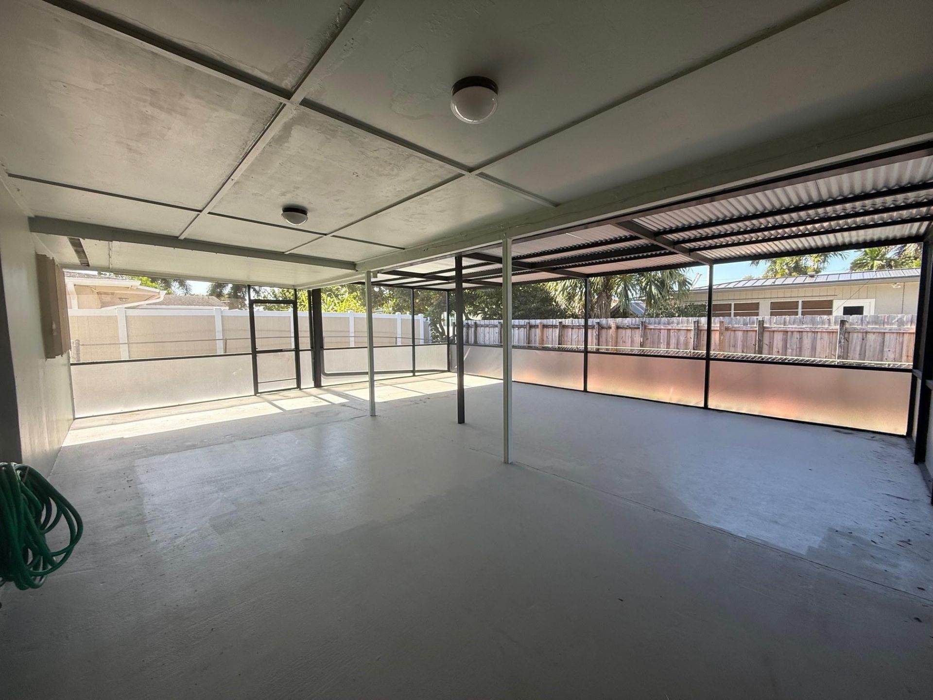 2070 NW 84th Terrace, Pembroke Pines, FL 33024 Photo