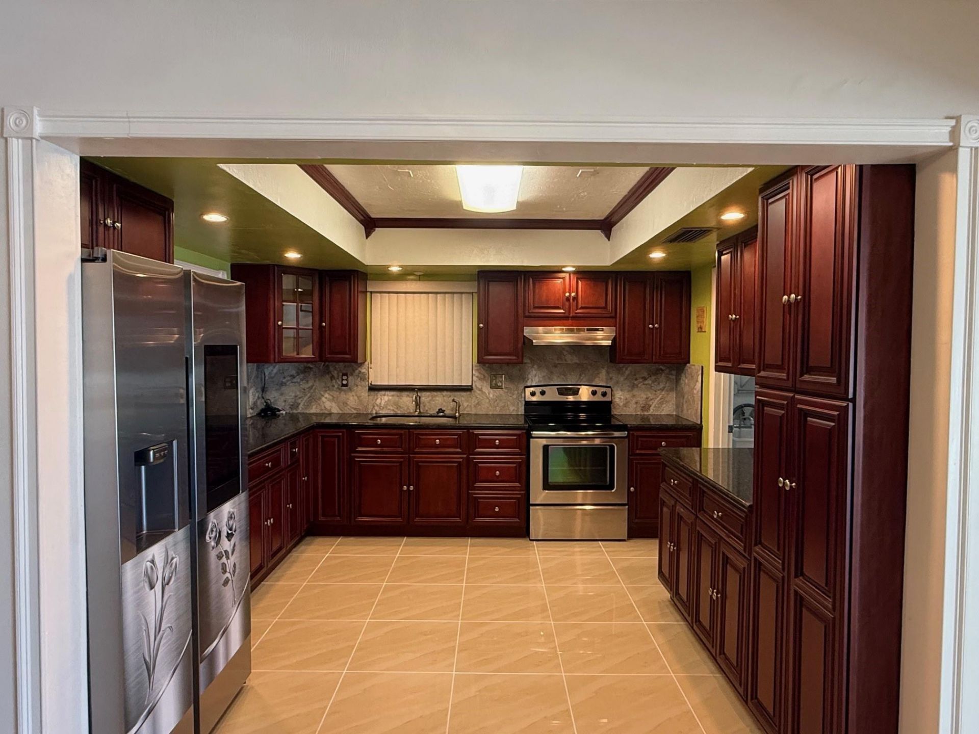 2070 NW 84th Terrace, Pembroke Pines, FL 33024 Photo