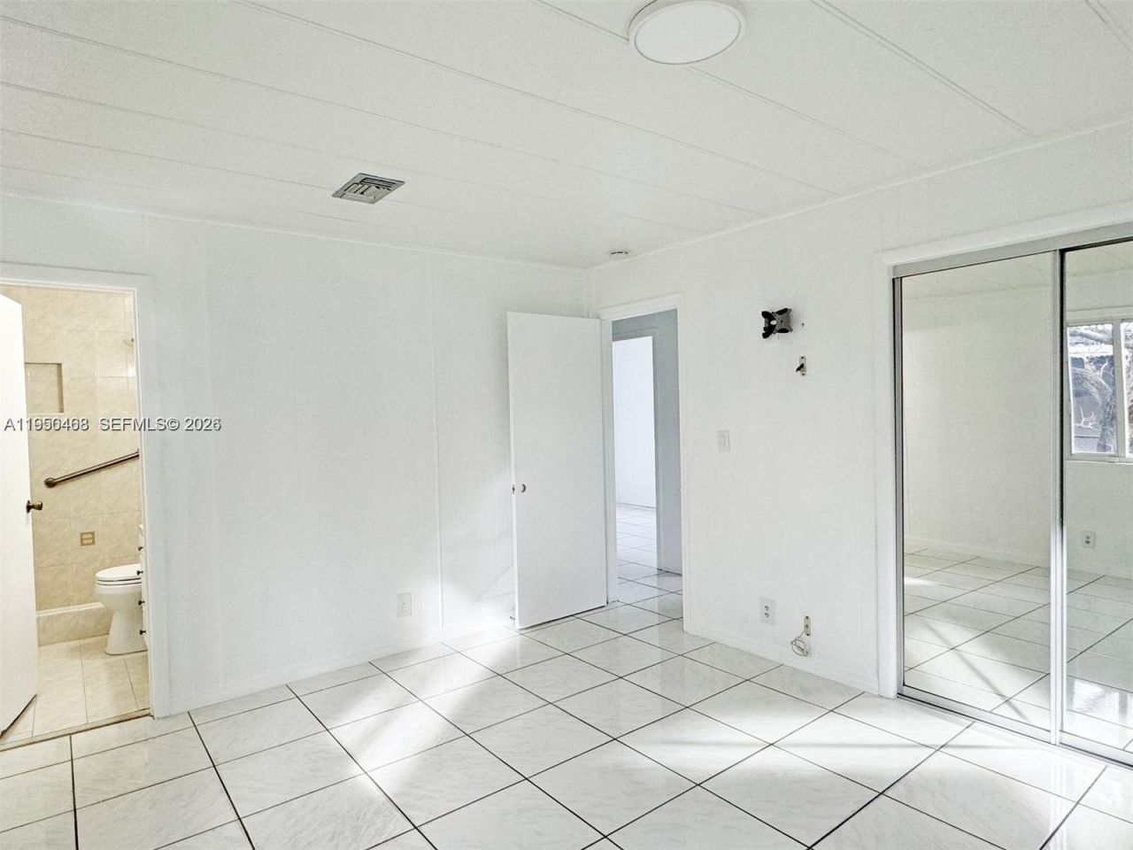 2982 NW 95th St, Miami, FL 33147 Photo