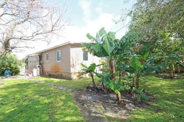 2982 NW 95th St, Miami, FL 33147 Photo