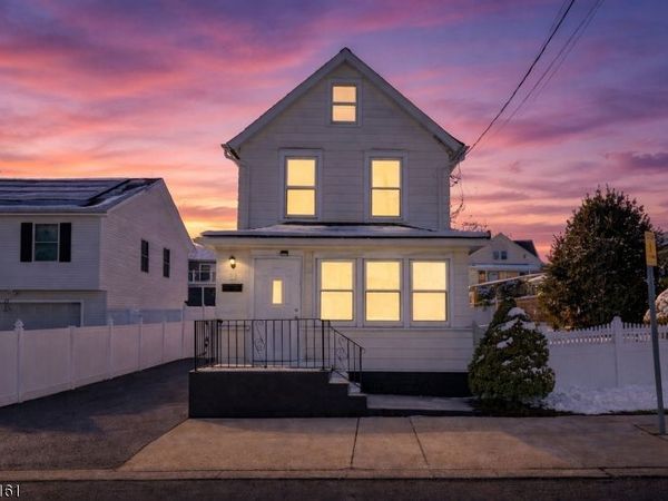 27 N 3Rd Ave, Manville, NJ 08835