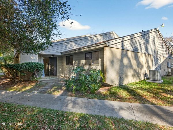 3801 CROWN POINT Road, Unit 1292, Jacksonville, FL 32257