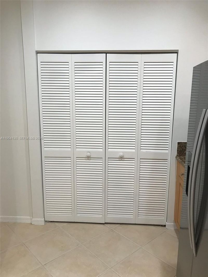 19351 SW 61st St, Unit 19351, Pembroke Pines, FL 33332 Photo