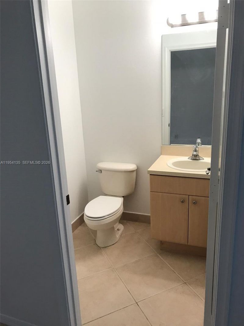 19351 SW 61st St, Unit 19351, Pembroke Pines, FL 33332 Photo