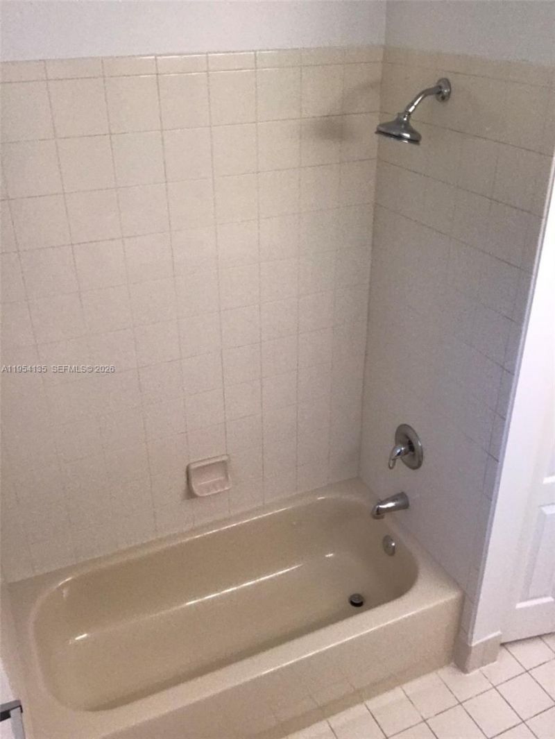 19351 SW 61st St, Unit 19351, Pembroke Pines, FL 33332 Photo