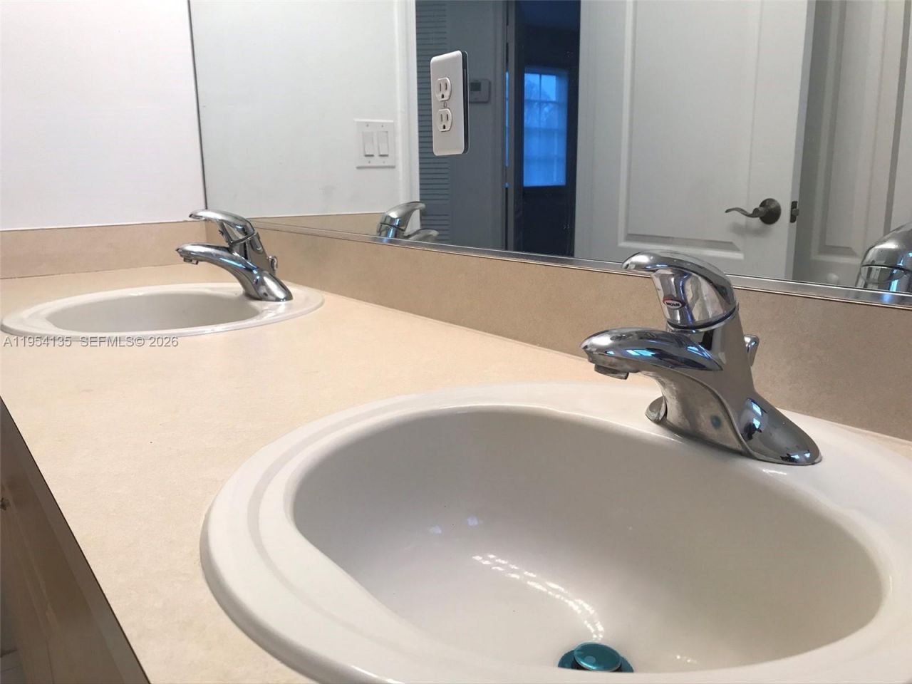 19351 SW 61st St, Unit 19351, Pembroke Pines, FL 33332 Photo