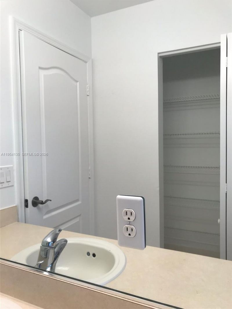 19351 SW 61st St, Unit 19351, Pembroke Pines, FL 33332 Photo