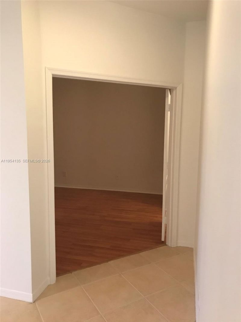 19351 SW 61st St, Unit 19351, Pembroke Pines, FL 33332 Photo