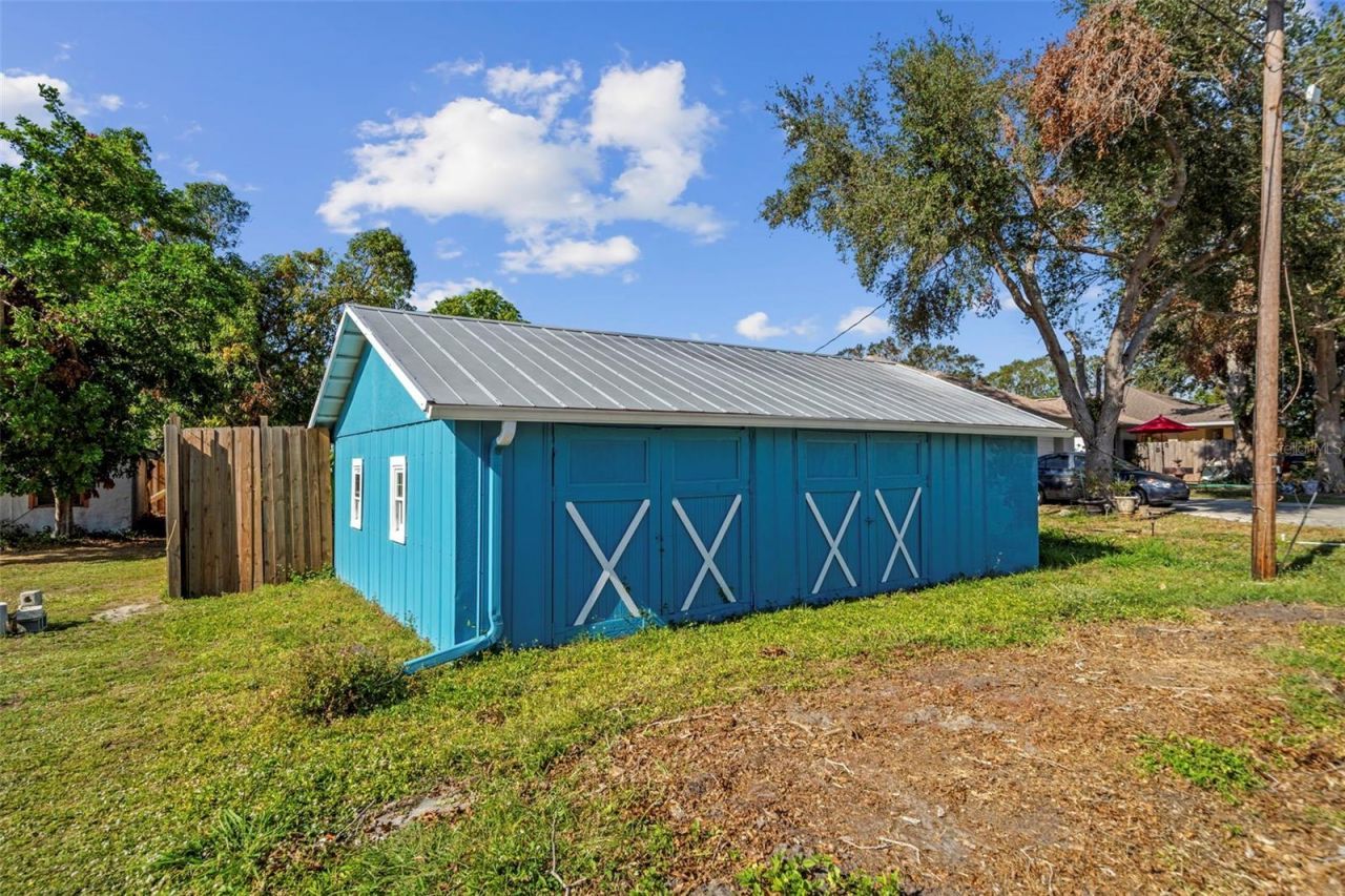 105 Tucker Avenue, Sarasota, FL 34232 Photo