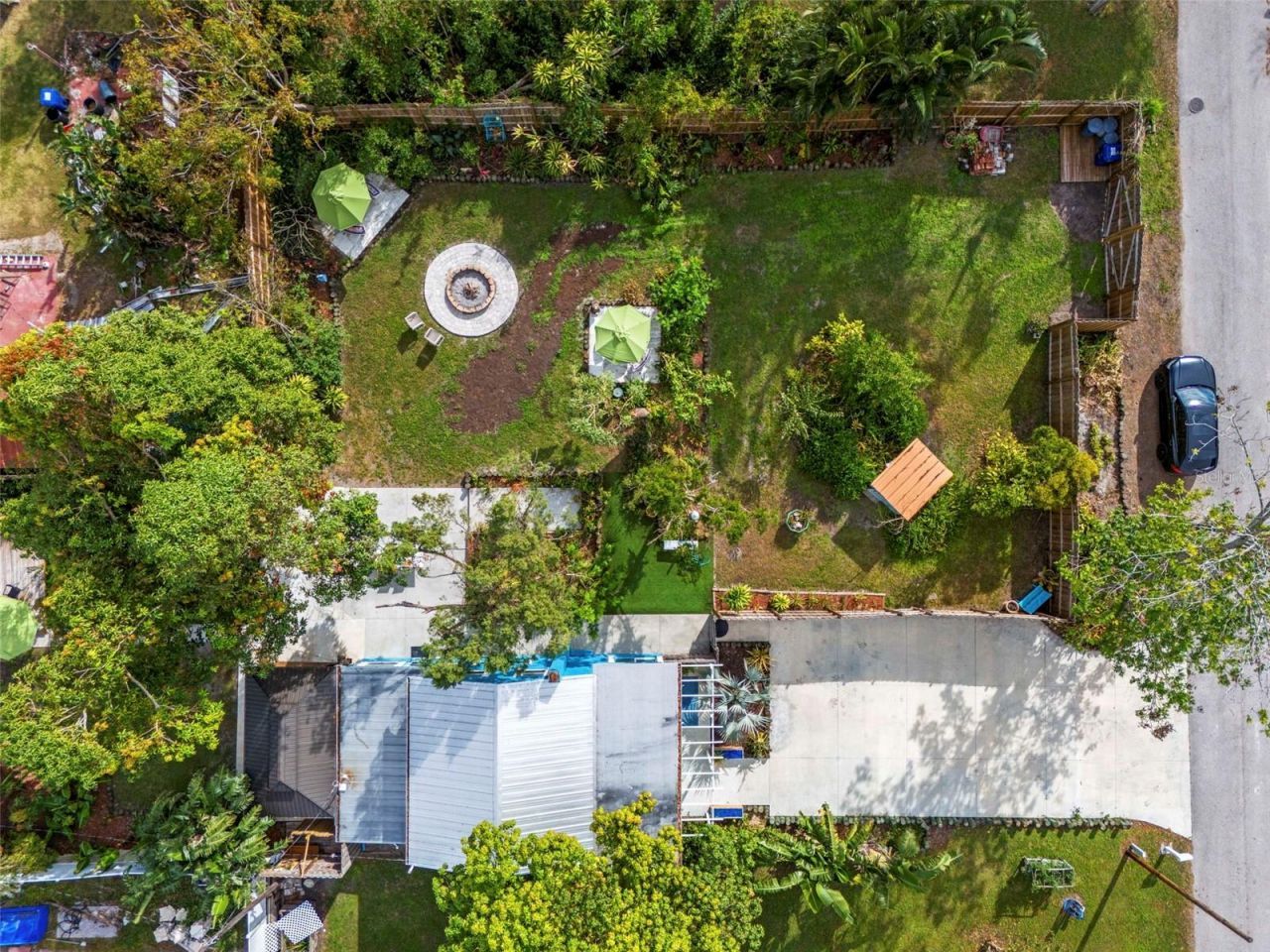 105 Tucker Avenue, Sarasota, FL 34232 Photo