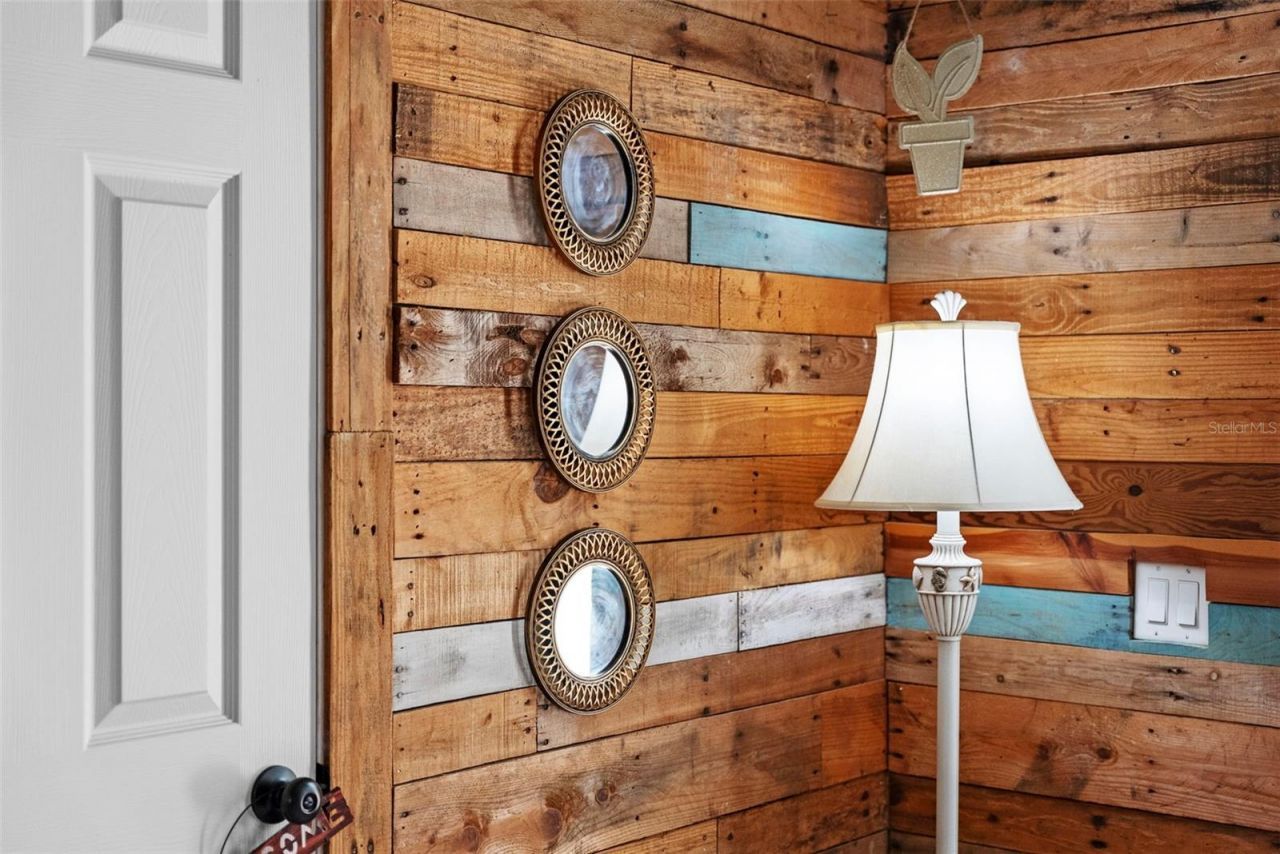 105 Tucker Avenue, Sarasota, FL 34232 Photo