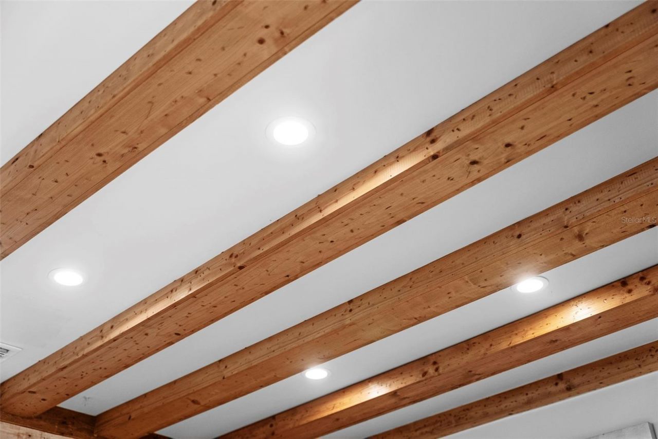 105 Tucker Avenue, Sarasota, FL 34232 Photo