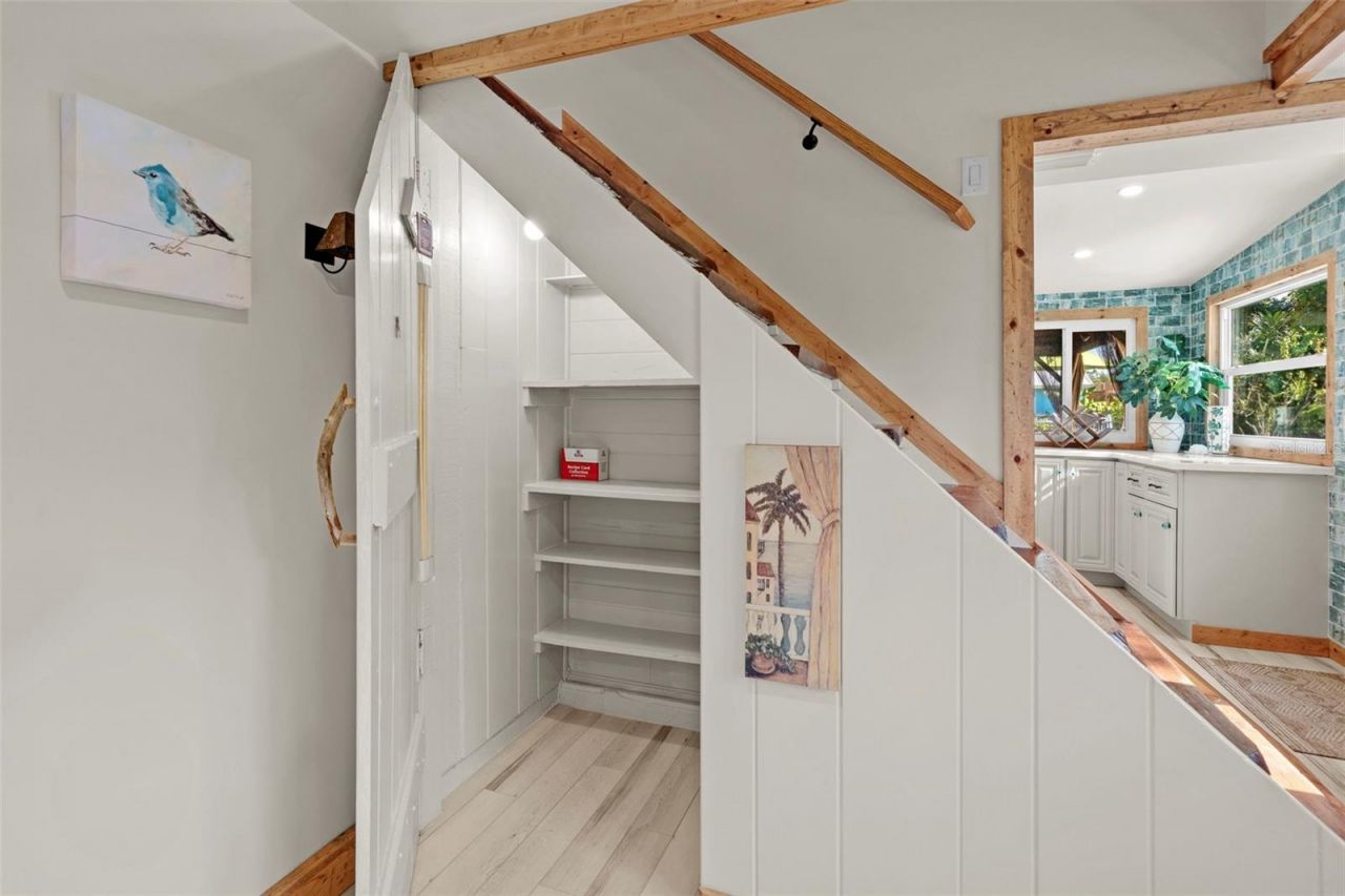 105 Tucker Avenue, Sarasota, FL 34232 Photo