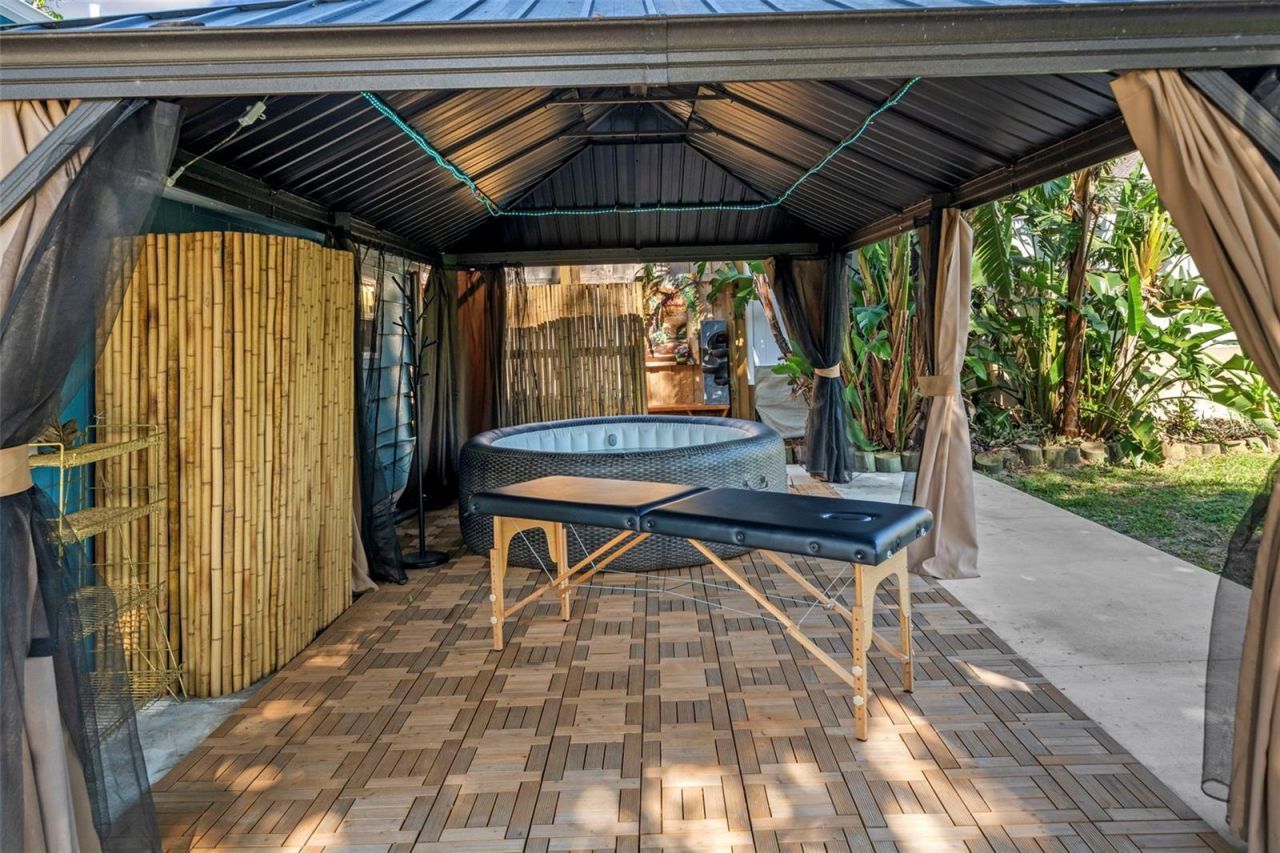 105 Tucker Avenue, Sarasota, FL 34232 Photo