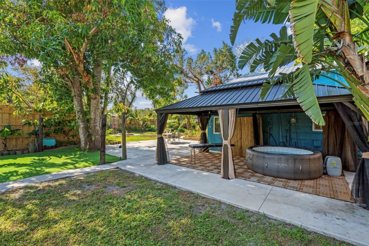 105 Tucker Avenue, Sarasota, FL 34232 Photo