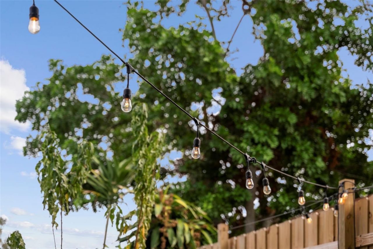 105 Tucker Avenue, Sarasota, FL 34232 Photo