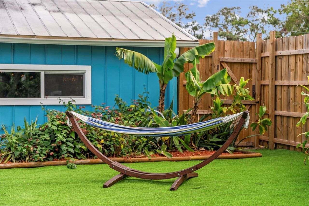 105 Tucker Avenue, Sarasota, FL 34232 Photo