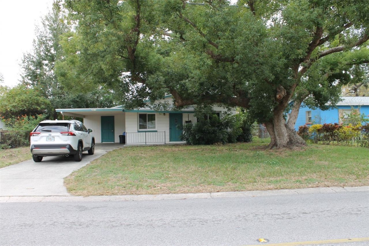 5220 86th Avenue N, Pinellas Park, FL 33782 Main Photo