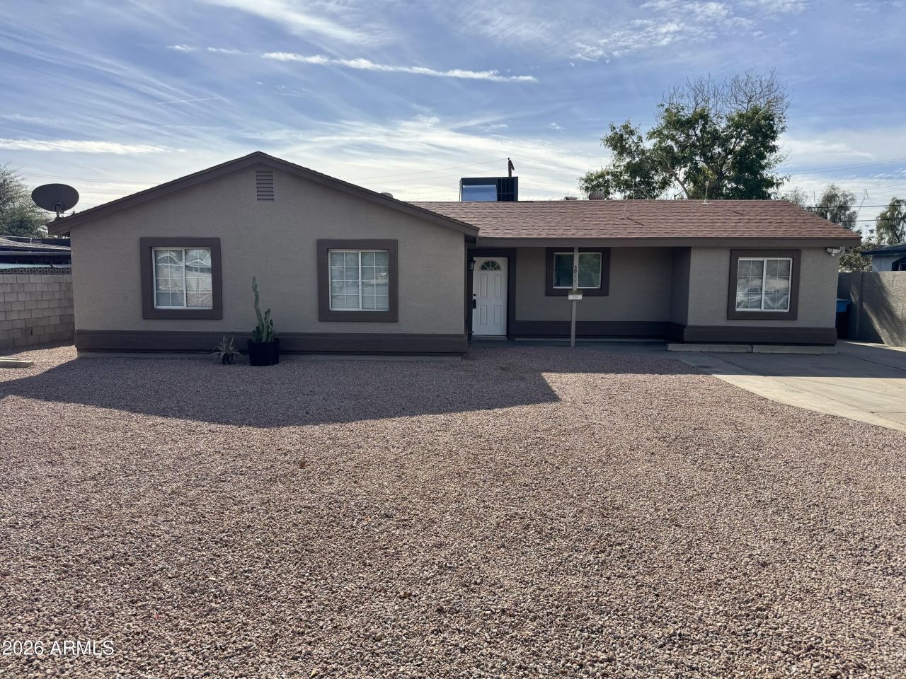 3011 W Highland Avenue, Phoenix, AZ 85017 Main Photo