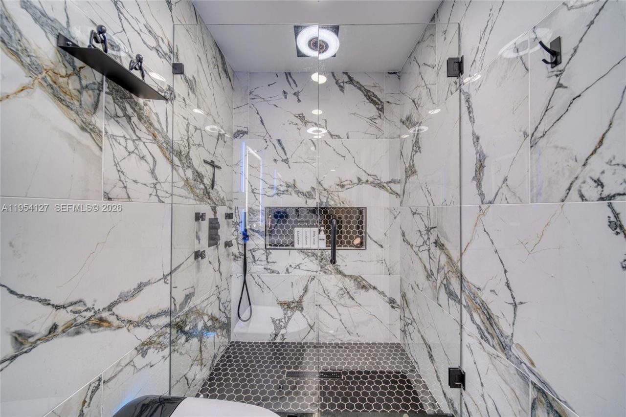 443 Barnett St, West Palm Beach, FL 33405 Photo